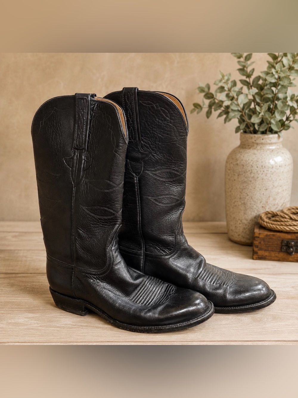 Lucchese Black Leather Western Boots Pointed Toe Tall Shaft size 8.5 made usa